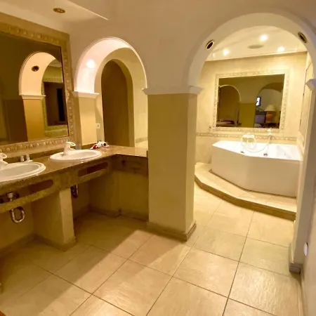 2 Liberty Suites *